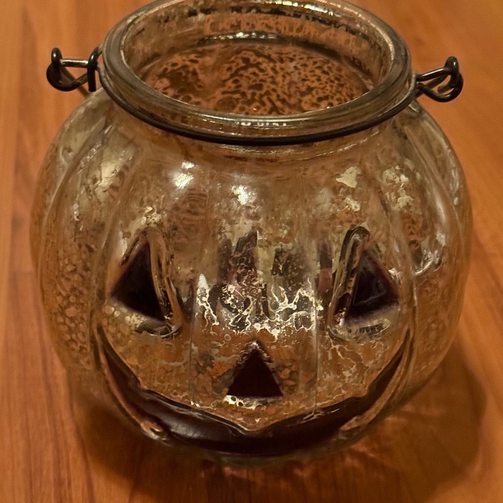 Mercury Glass Jack-o’-lantern Holder - Picture 6 of 16